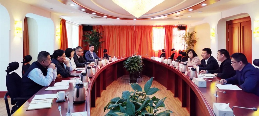 南通市台办主任杨建拜会上海市台办主任钟晓敏